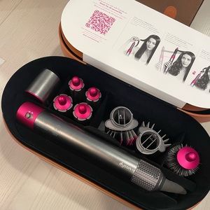 Dyson Airwrap. Have receipt. One year warranty. Refurbished.